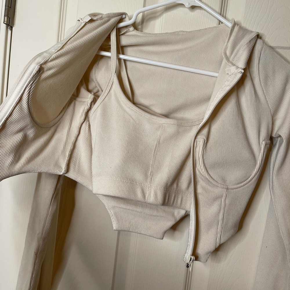 Jacket - Picture 4 of 6